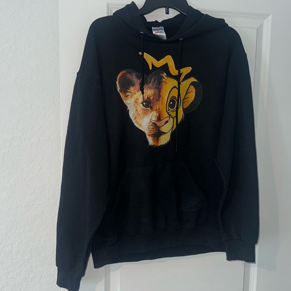 UNISEX SIZE LARGE LION KING HOODIE